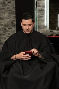 Barber Strong The Hands Free Barber Cape Solid Black